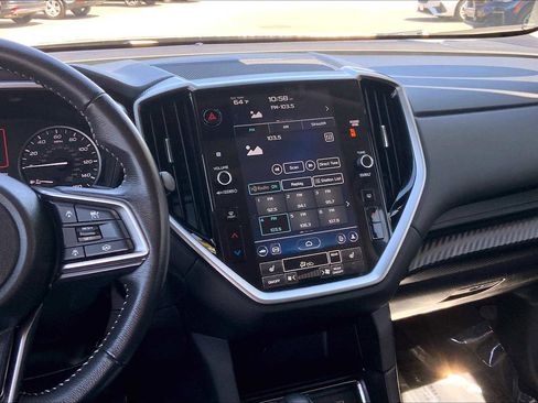 Certified 2024 Subaru Ascent Premium w/ Convenience Package AWD/4WD image 7