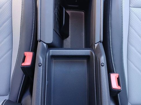 New 2026 Volkswagen Tiguan SE R-Line image 25