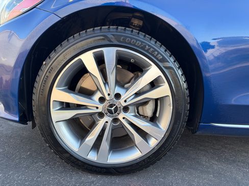 Used 2020 Mercedes-Benz C 300 4MATIC Sedan image 11