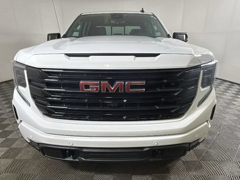Used 2025 GMC Sierra 1500 Elevation w/ Preferred Package AWD/4WD image 7