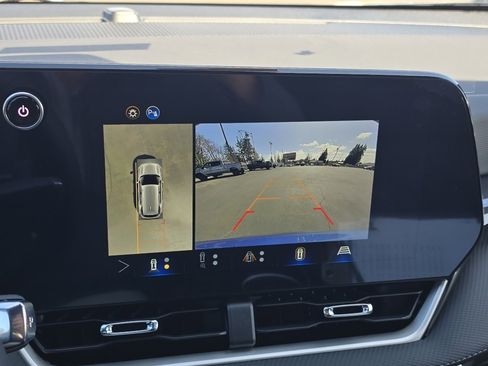 New 2026 Chevrolet Equinox LT w/ Safety and Technology Package AWD/4WD image 29