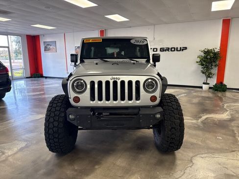 Used 2010 Jeep Wrangler Unlimited Sport AWD/4WD image 3
