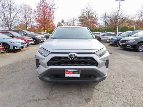 Used 2022 Toyota RAV4 LE image 6