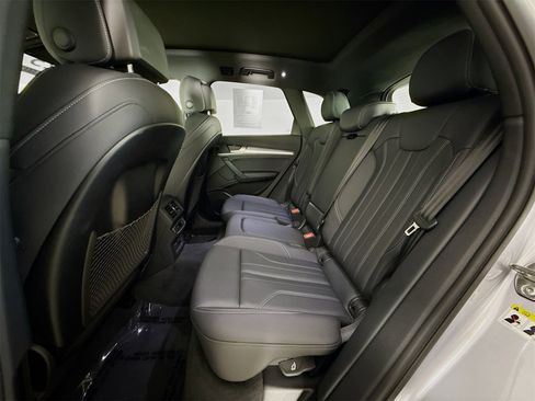 Certified 2025 Audi Q5 2.0T Premium image 24