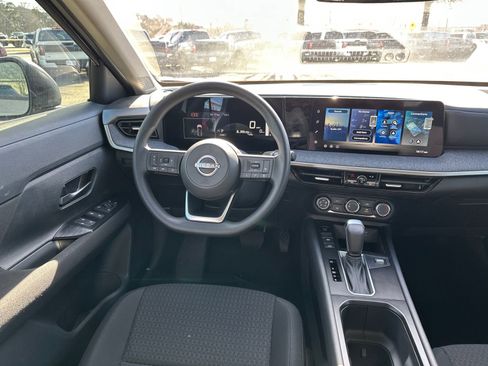 New 2026 Nissan Kicks S w/ Charging Package FWD image 22
