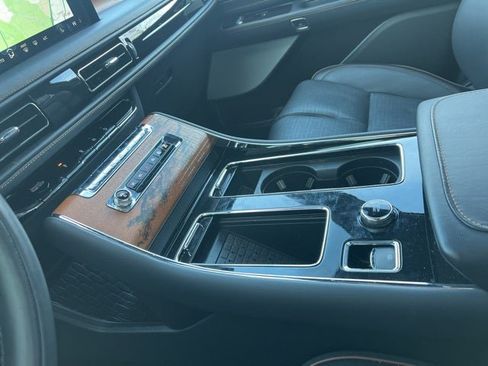 Used 2025 Lincoln Aviator Black Label w/ Jet Appearance Package image 40