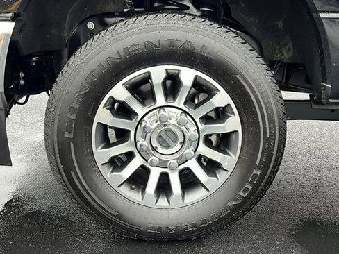 Used 2022 Ford F250 Lariat image 11