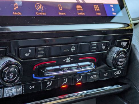 New 2025 Jeep Grand Cherokee L Limited image 27