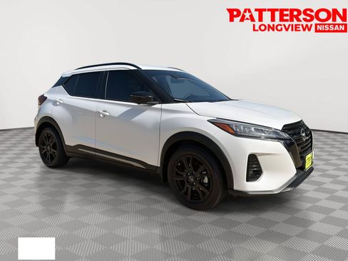 Used 2023 Nissan Kicks SR FWD image 1