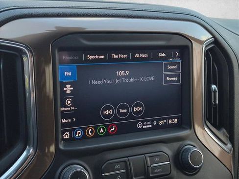 Used 2022 Chevrolet Silverado 2500 High Country w/ Technology Package AWD/4WD image 11