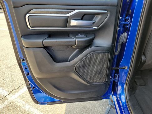 Used 2019 RAM 1500 Big Horn AWD/4WD image 14