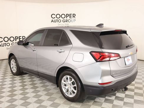 Used 2024 Chevrolet Equinox LS w/ LS Convenience Package image 21