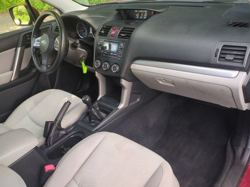 Used 2015 Subaru Forester 2.5i Premium AWD/4WD image 28