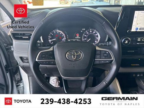 Certified 2023 Toyota Highlander XLE image 19