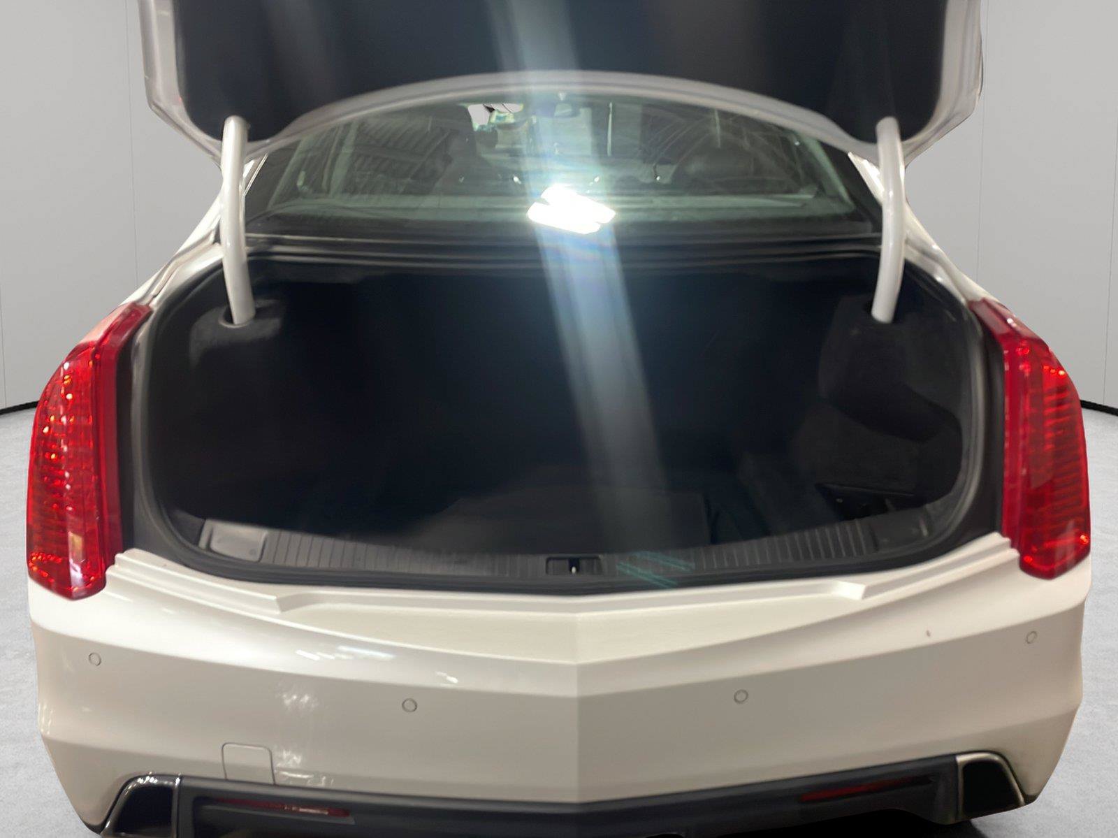 Used 2017 Cadillac CTS Luxury RWD image 12