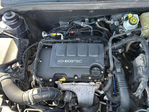 Used 2014 Chevrolet Cruze LT image 21