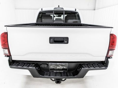 Used 2023 Toyota Tacoma SR AWD/4WD image 6