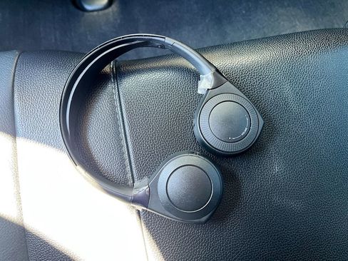 Used 2016 Honda Pilot Touring image 36