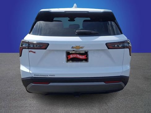 Used 2025 Chevrolet Equinox LT AWD/4WD image 6