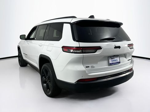Used 2023 Jeep Grand Cherokee L Limited w/ Black Appearance Package RWD image 7