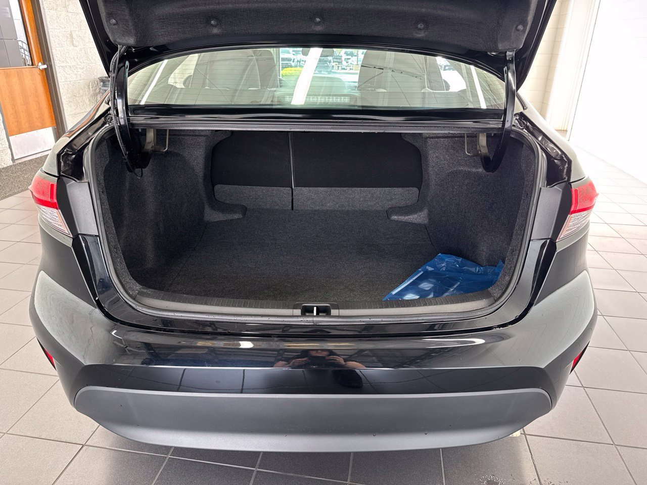 Used 2026 Toyota Corolla LE FWD image 9