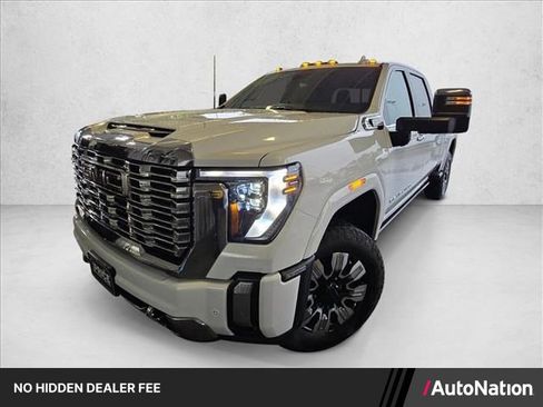 Used 2025 GMC Sierra 2500 Denali w/ Denali Reserve Package AWD/4WD image 1
