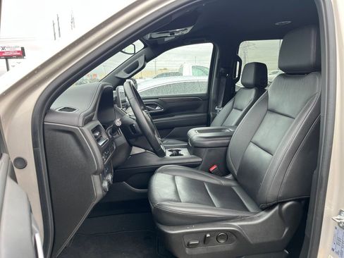 Used 2024 Chevrolet Suburban LT image 10