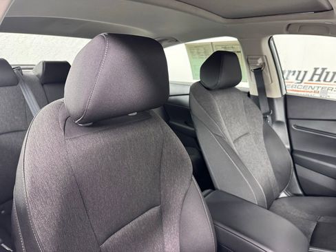 Used 2025 Honda Accord SE image 32