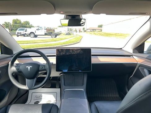 Used 2022 Tesla Model 3 Long Range AWD/4WD image 19