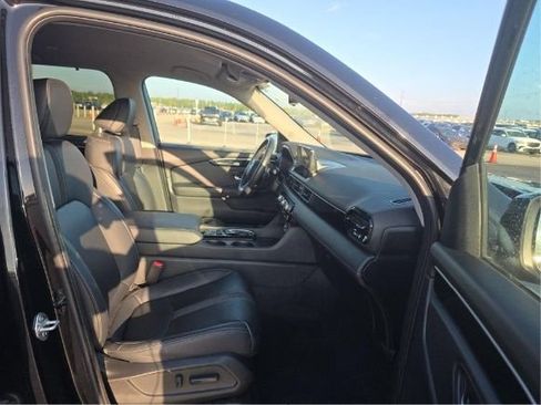 Used 2023 Honda Pilot EX-L image 4