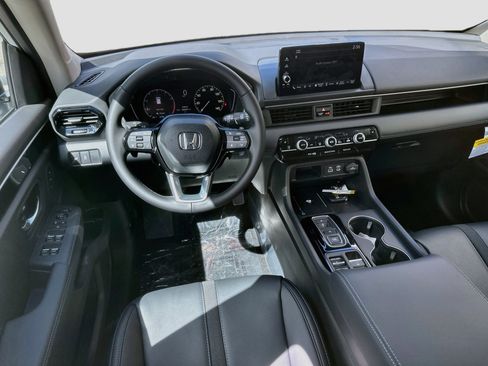 Certified 2025 Honda Pilot EX-L image 15