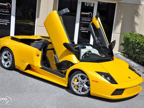 Used 2005 Lamborghini Murcielago Roadster image 3