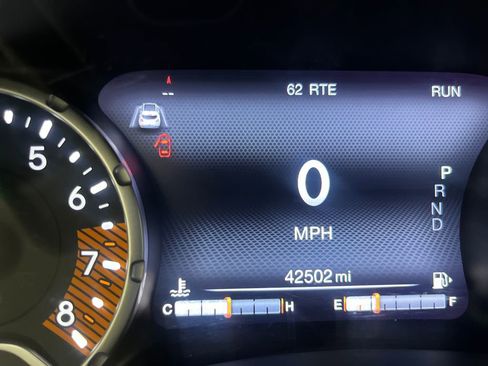 Used 2023 Jeep Renegade Trailhawk image 19