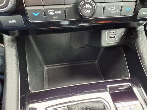 Used 2025 Jeep Compass Limited AWD/4WD image 10