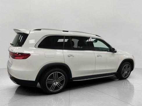 Certified 2026 Mercedes-Benz GLS 450 4MATIC image 2