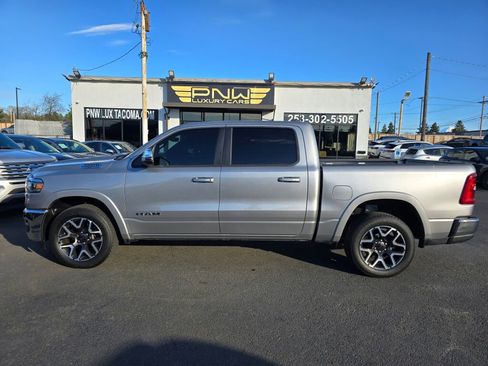 Used 2025 RAM 1500 Laramie image 11