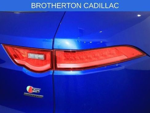 Used 2017 Jaguar F-PACE First Edition image 13