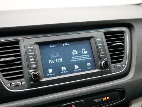 Used 2019 Kia Sedona EX FWD image 28