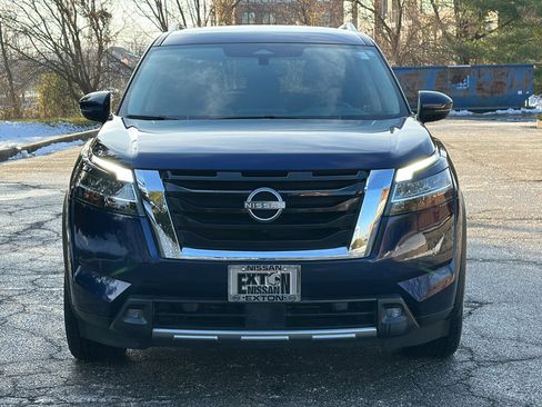 Certified 2022 Nissan Pathfinder SL image 3