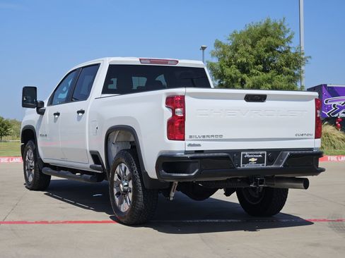 New 2026 Chevrolet Silverado 2500 Custom w/ Custom Value Package AWD/4WD image 4