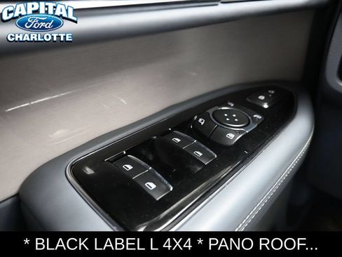 Used 2023 Lincoln Navigator L Black Label AWD/4WD image 23