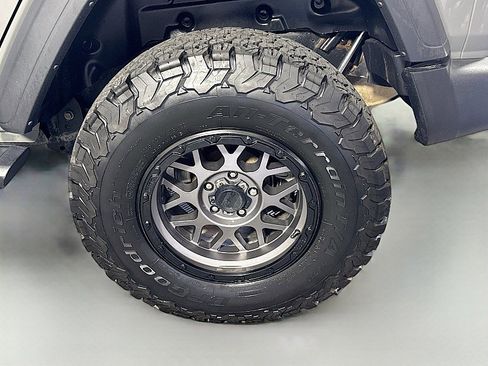 Used 2020 Jeep Wrangler Unlimited Sport S image 28