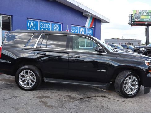 Used 2018 Chevrolet Tahoe LT RWD image 2