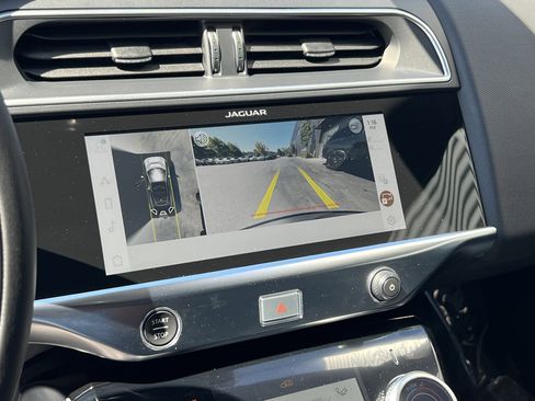Certified 2024 Jaguar I-PACE R-Dynamic HSE AWD/4WD image 27