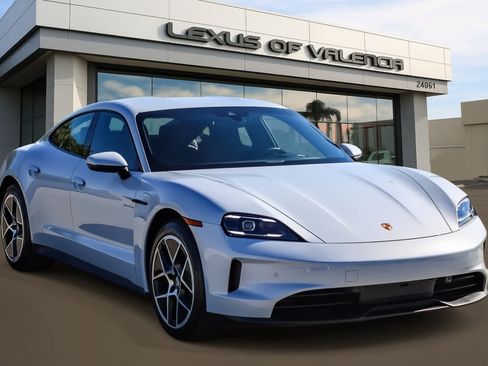 Used 2025 Porsche Taycan RWD image 5