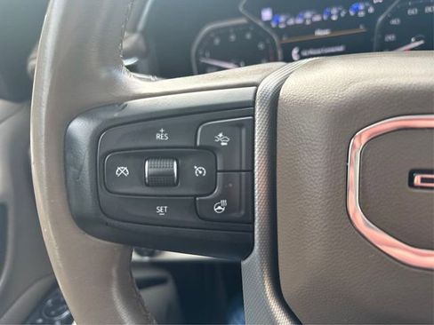 Used 2021 GMC Yukon XL Denali w/ Denali Premium Package AWD/4WD image 32