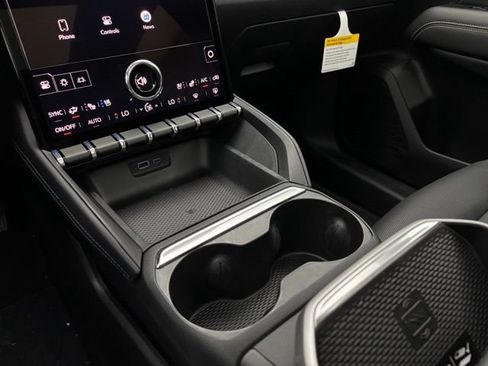 New 2026 GMC Terrain Elevation w/ Elevation Premium Package FWD image 30