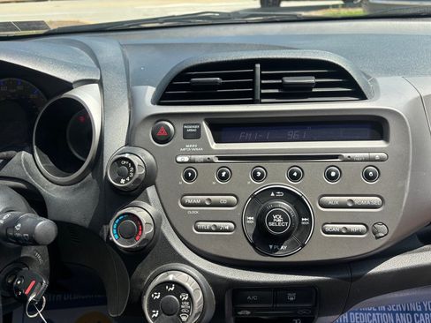 Used 2009 Honda Fit Sport image 19