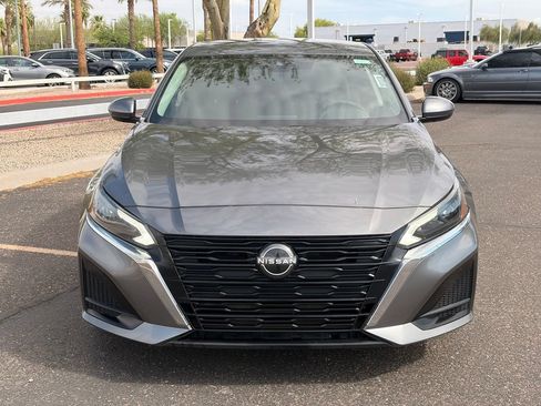 Certified 2023 Nissan Altima 2.5 S FWD image 9