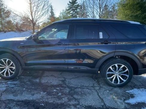 New 2026 Ford Explorer ST-Line image 5